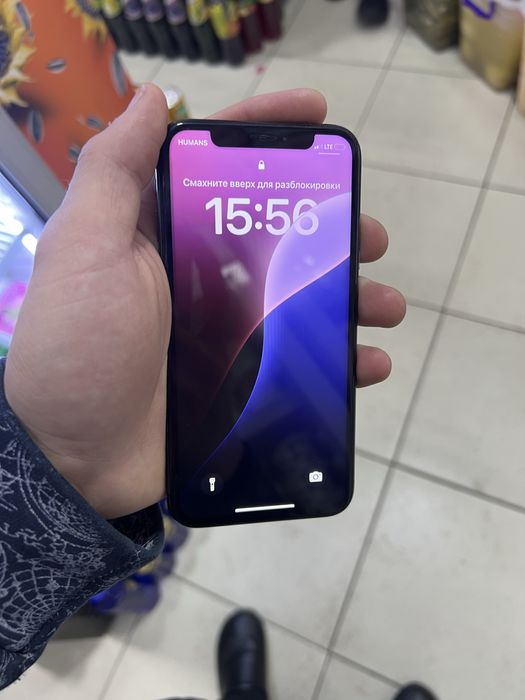 Iphone xs srochna sotiladi