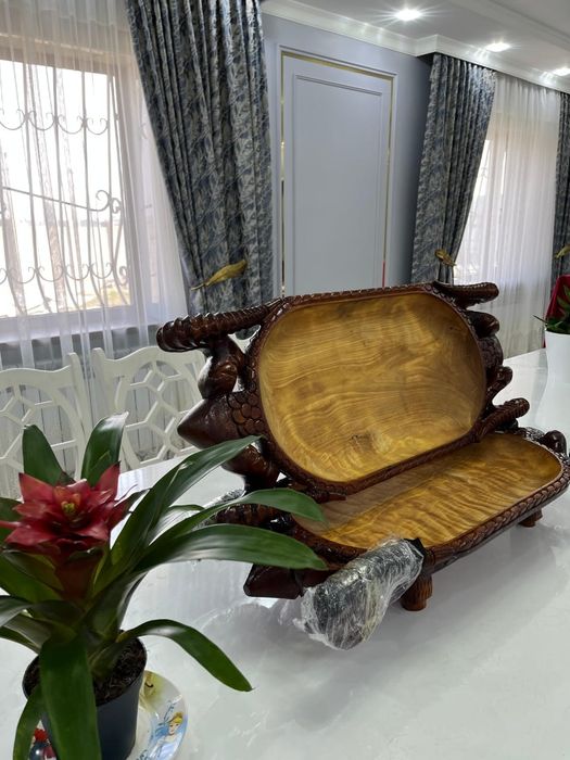 Шикарная резная мебель ручная работа