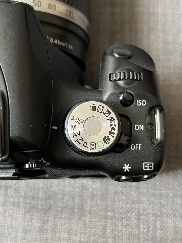 Canon 500D с обектив Canon 18-200mm ПОСОЧЕНАТА ЦЕНА НЕ Е ИСТИНСКА