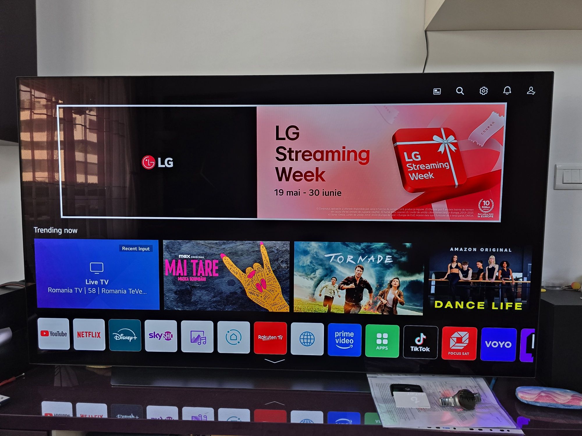 Tv Lg ,OLED 165cm ultraslim