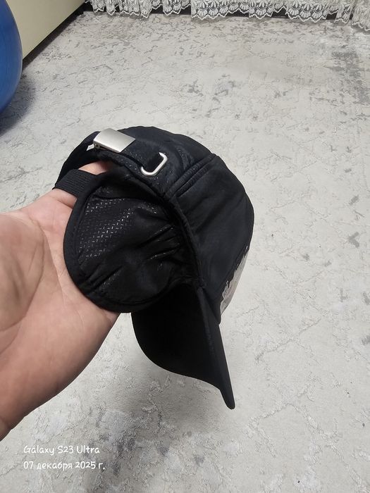 Пррдам детскую утепленную кепку