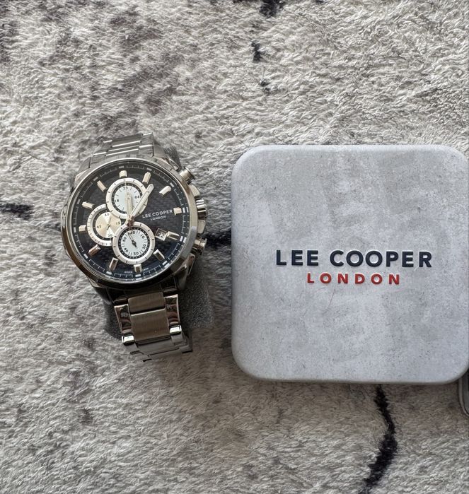 Часовници Lee Cooper чисто нови с гаранция