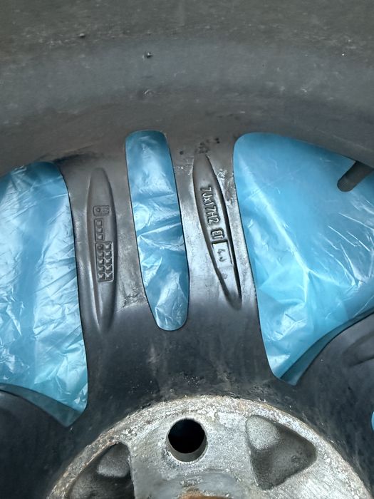 Set roti 215/65/17 iarna Continental