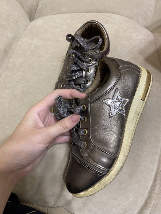 кроссовки для девочки