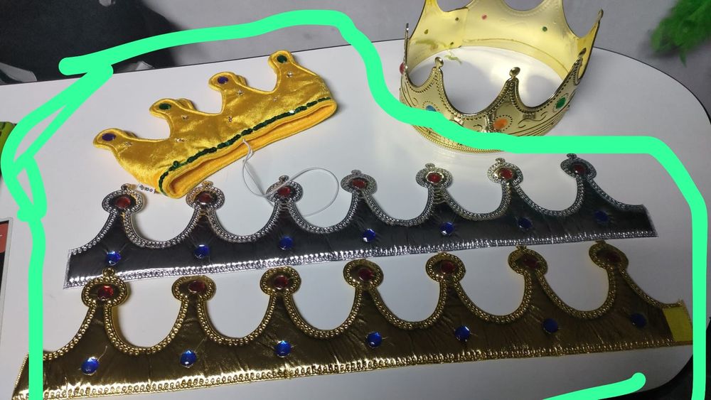 Coroane serbare , petreceri