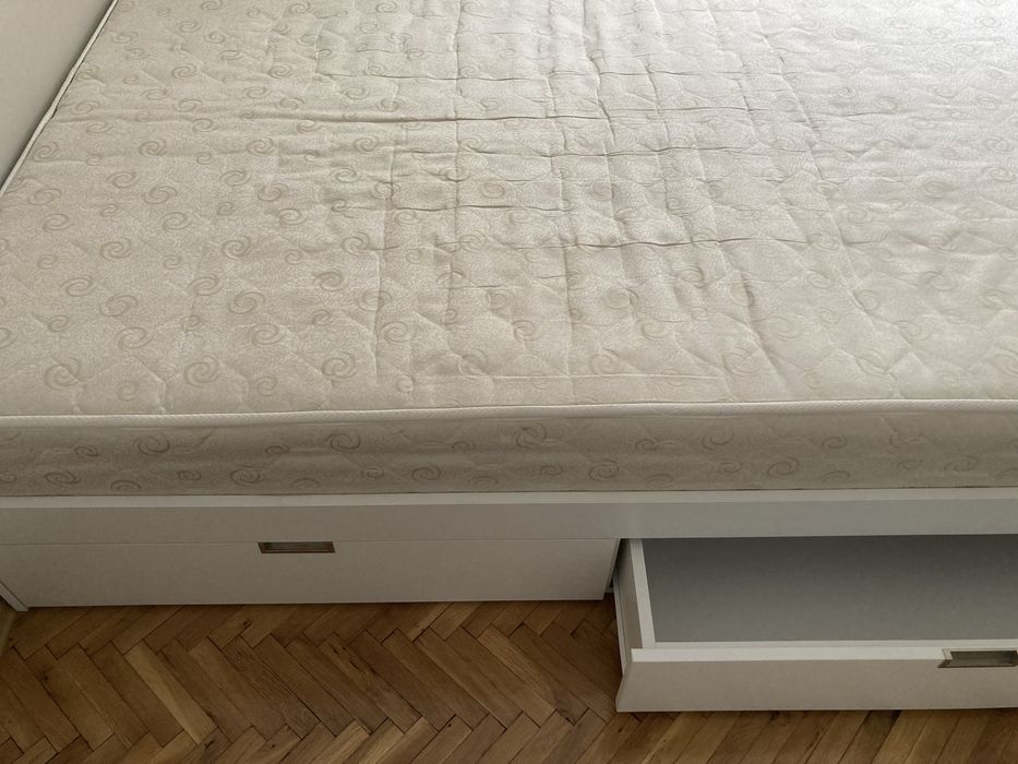 Персон  и половина  легло,,  190/130