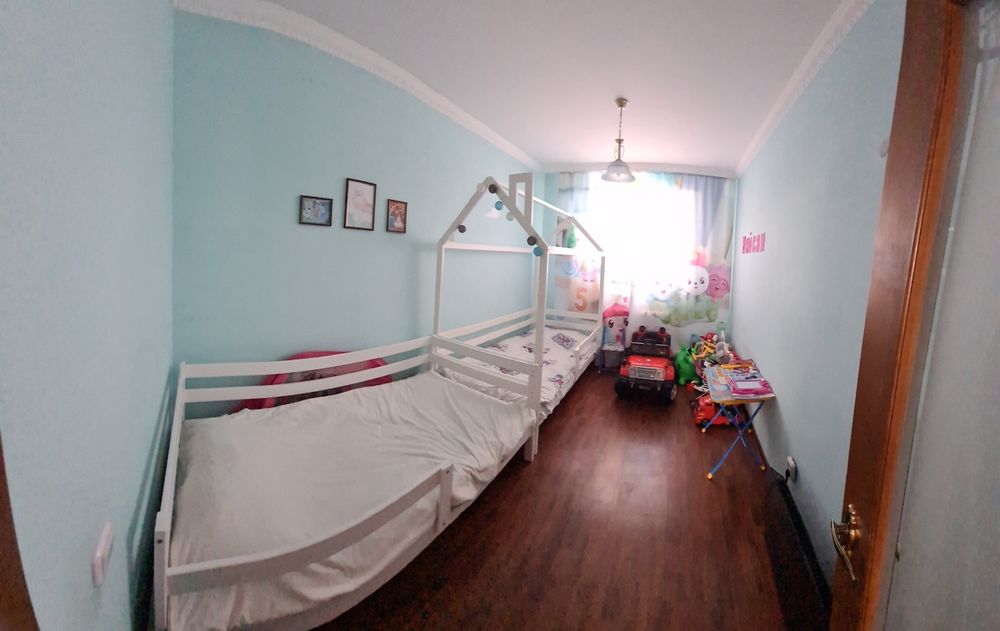 Продам детскую кроватку