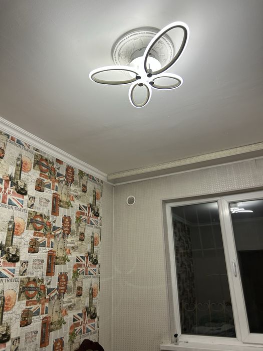 Продается Люстра Led