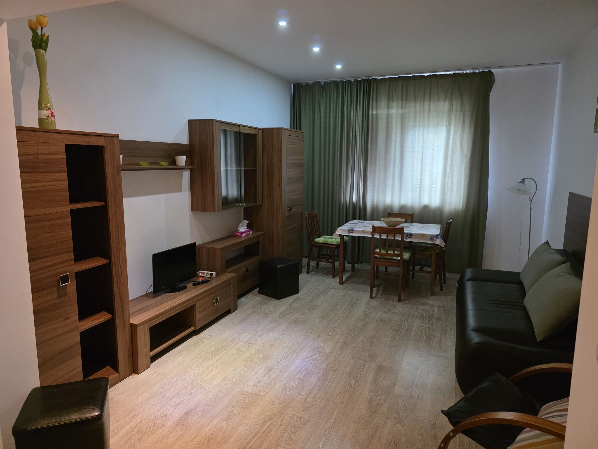 Regim Hotelier Non-stop Rin Grand