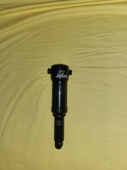 suspensie roxkshox Deluxe RL