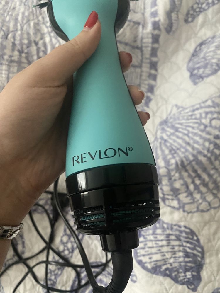 Маша с топъл въздух Revlon