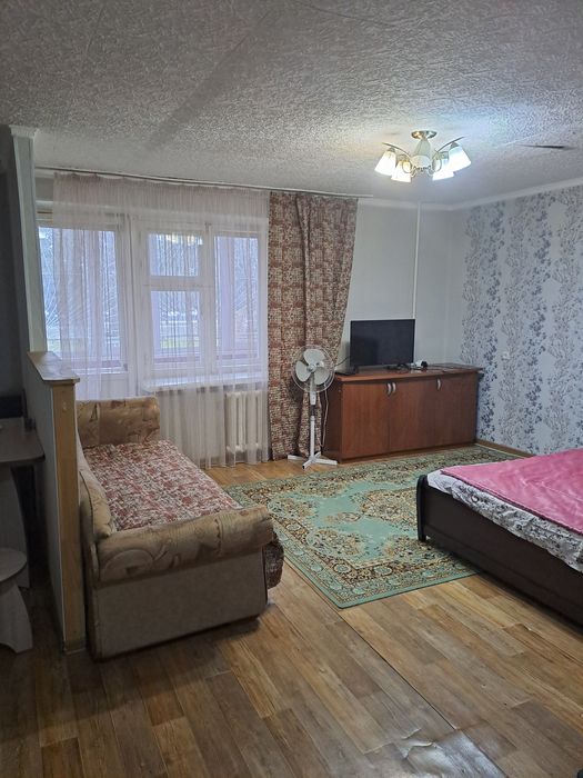 Продам 1,5 полуторку на Стрелке