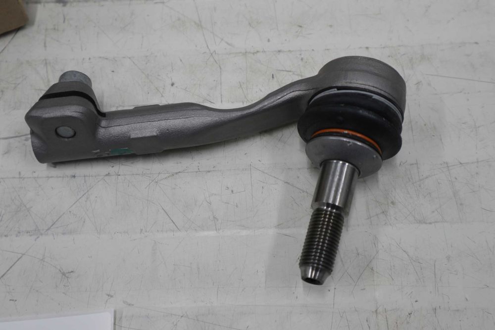 Десен външен кормилен накрайник БМВ Ф20 Ф30 Ф32 Ф36 X-drive