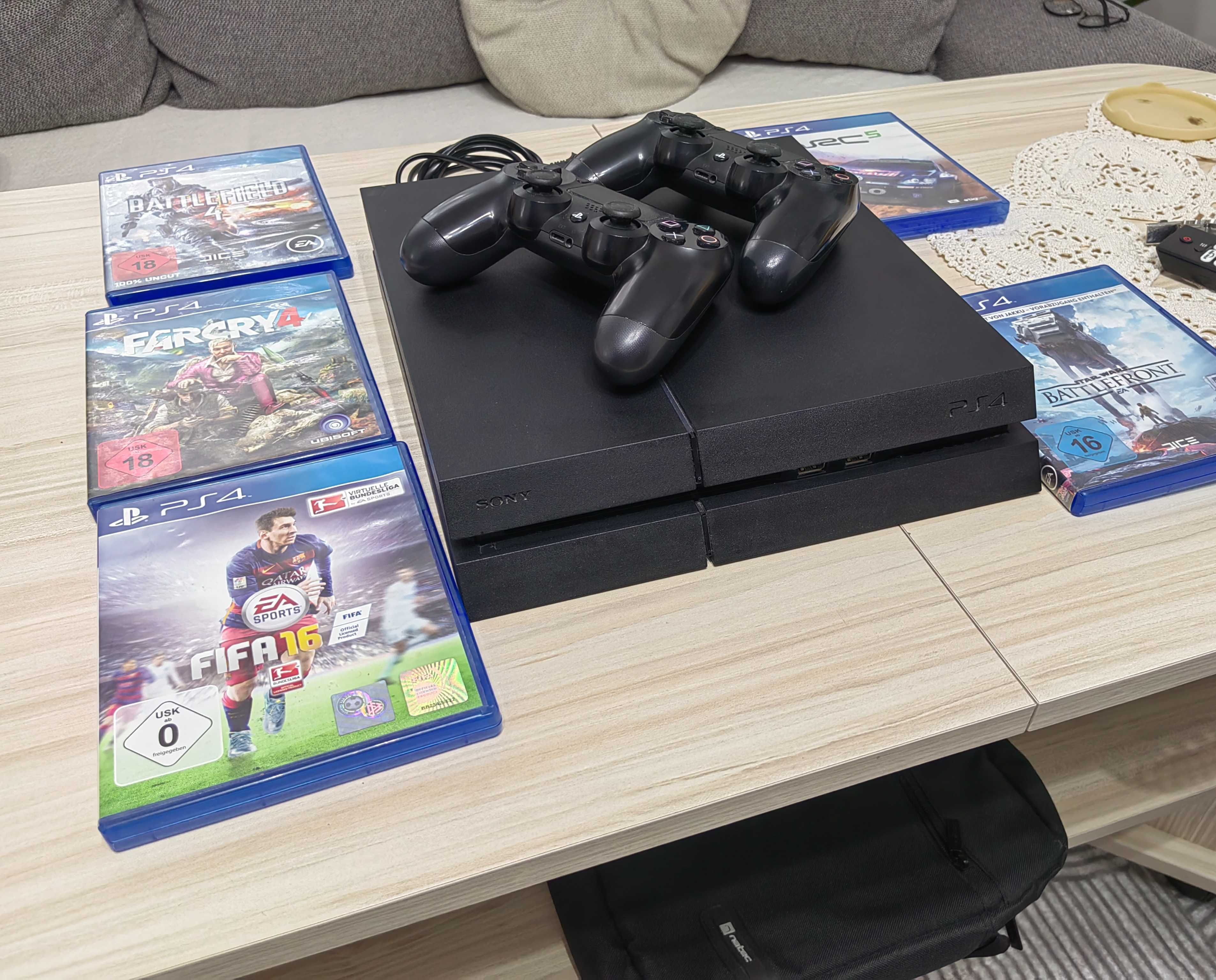 Ps4 1Terabite + 2 контролера и игри