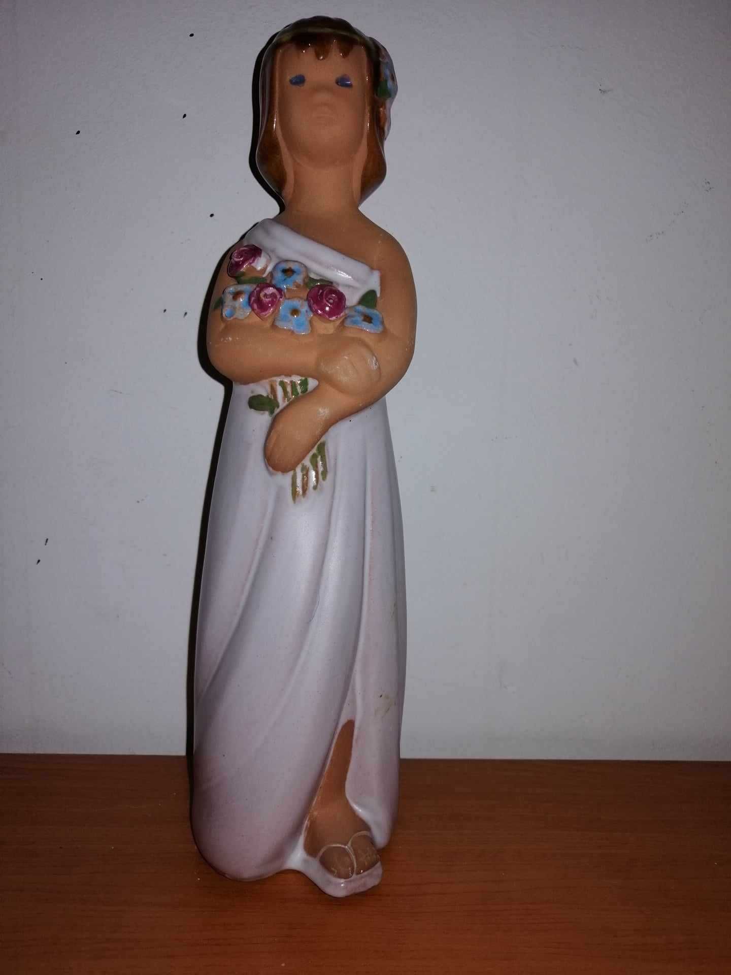 Statueta figurina ceramica fata femeie cu flori Jie Gantofta 26.5 cm