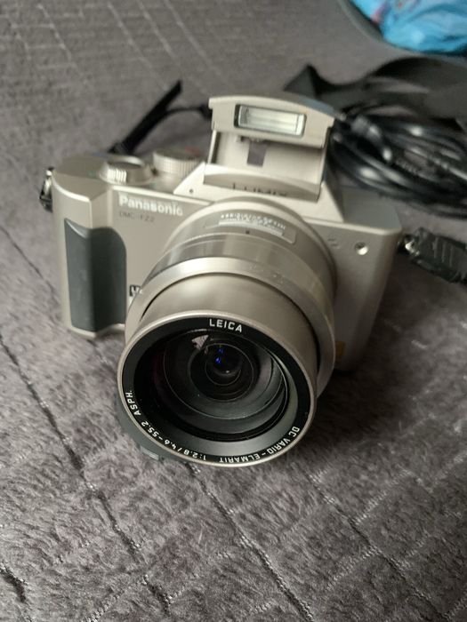 Aparat Foto Digital PANASONIC LUMIX DMC-FZ2 Leica DC Vario Lens