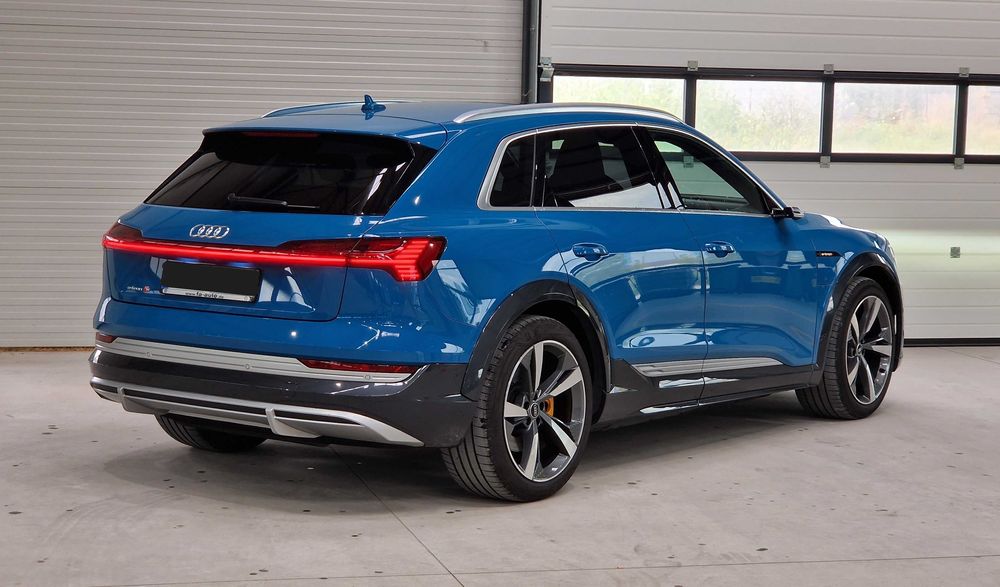 Audi E-tron ,,S”, 505 CP quattro, deosebit
