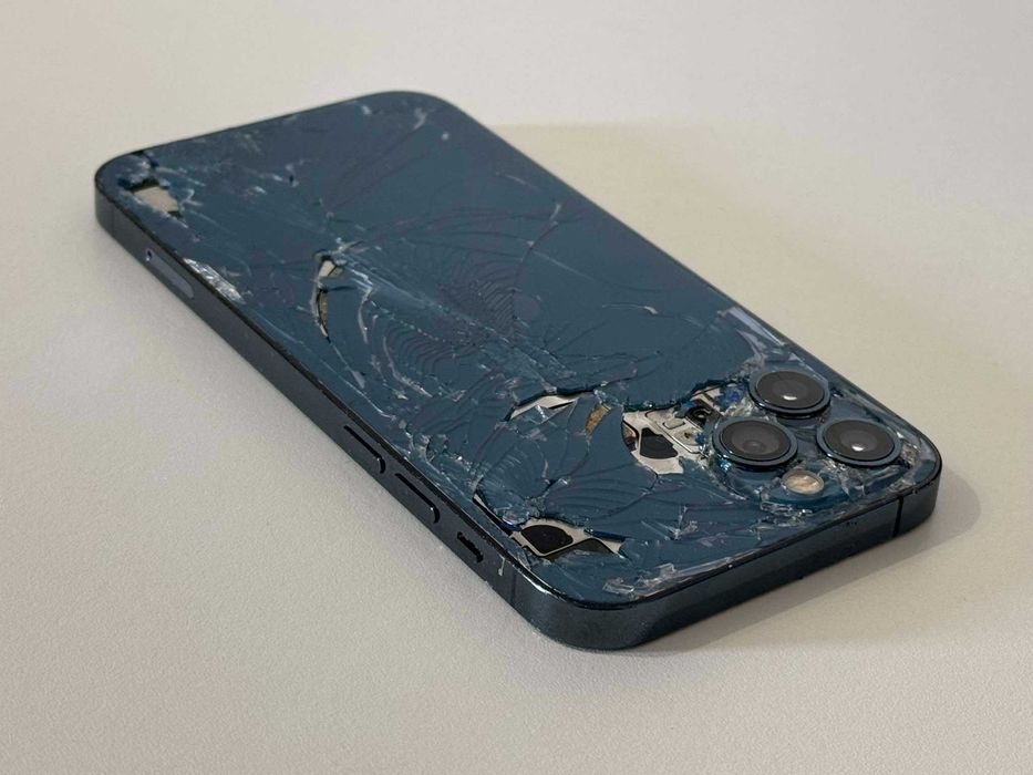 Бартер! iPhone 12 Pro Pacific Blue (Син)