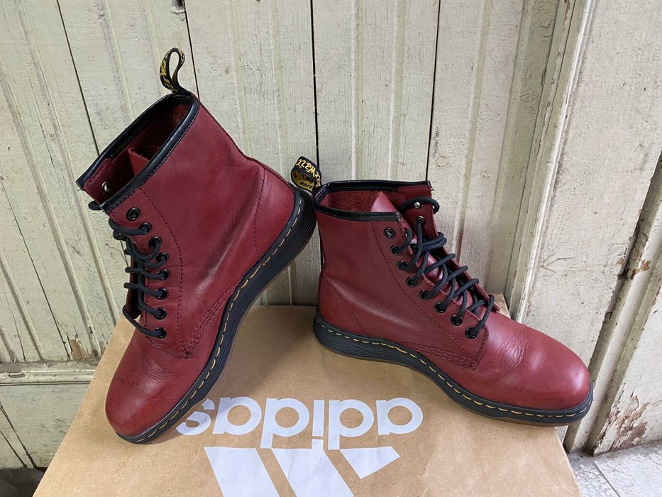 ''Dr. Martens''оригинални кожени боти 38 номер