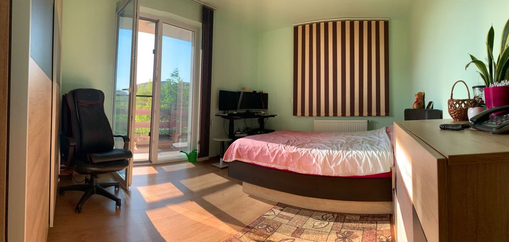 Proprietar vand urgent-Coresi-ap 2 camere-58mp-curte-parcare-boxa-2012