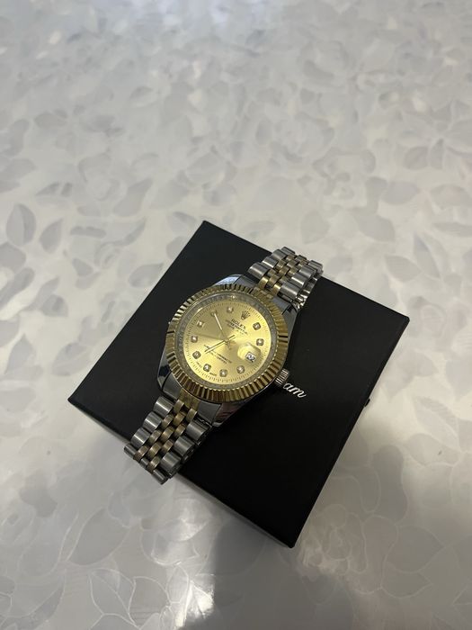 Продавам Rolex+подарък гривна