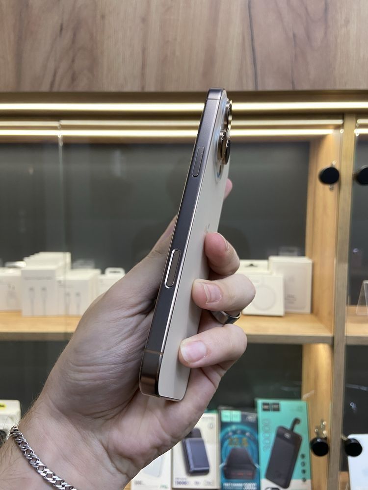 iPhone 16 Pro Max Desert 256gb 93%