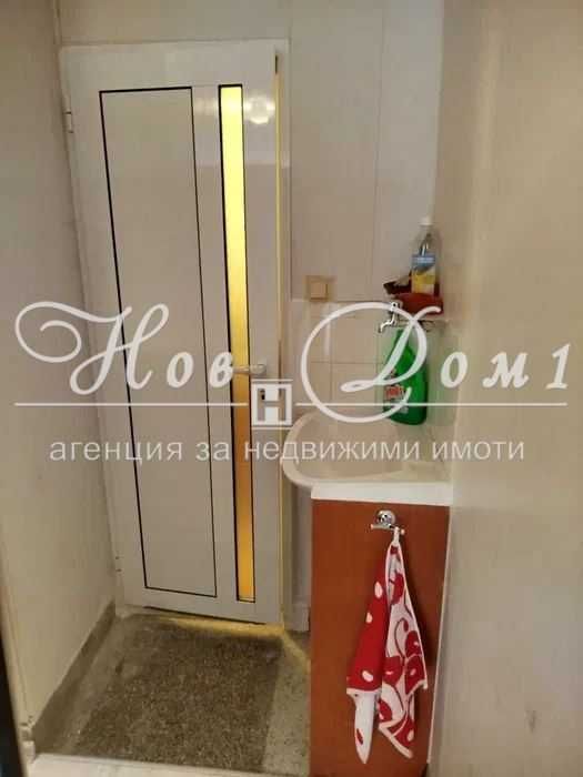 Дава се под наем Офис в Варна, Автогара - 20 кв.м за 175 € - Снимка #4