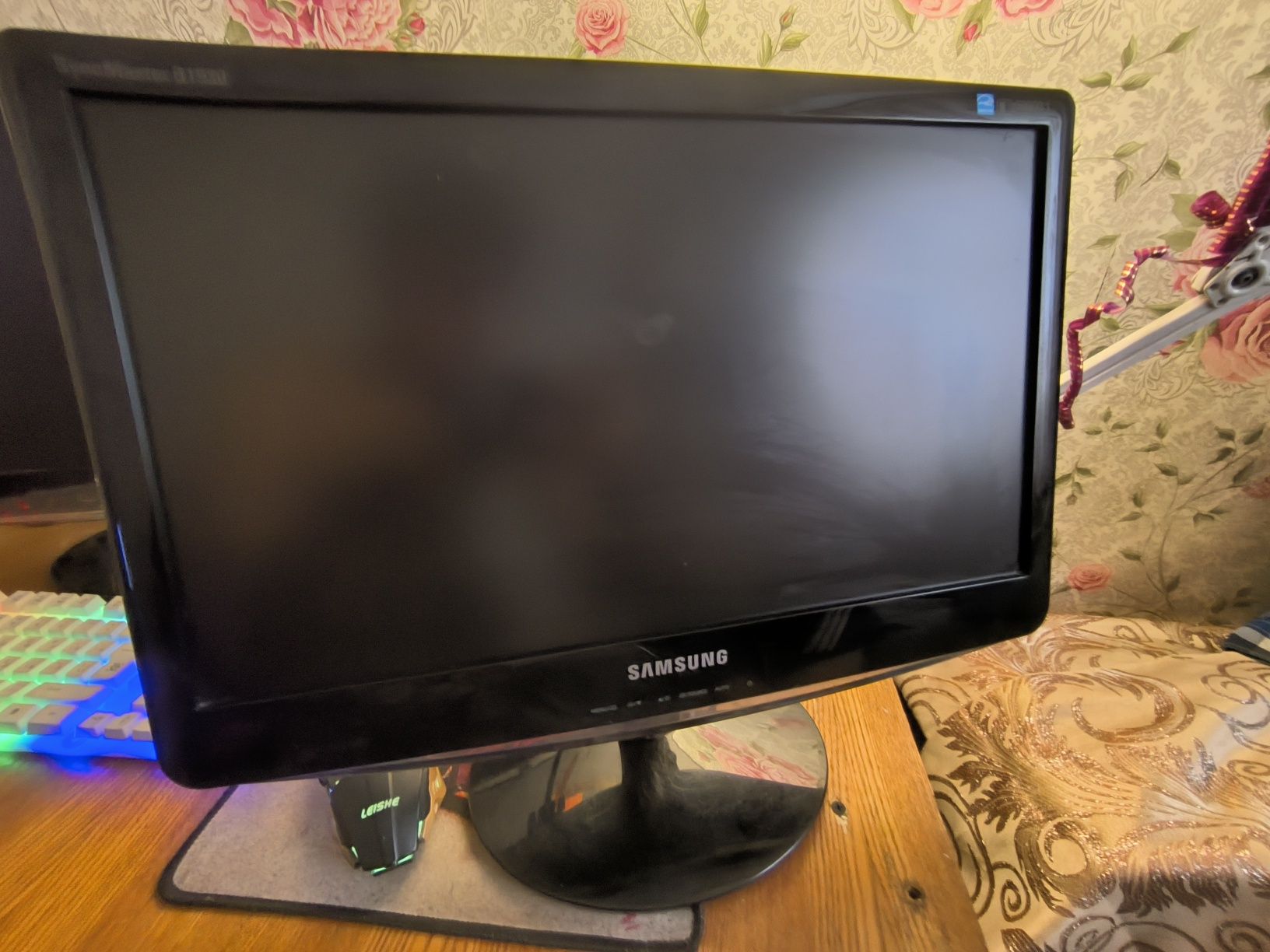 Монитор  Samsung