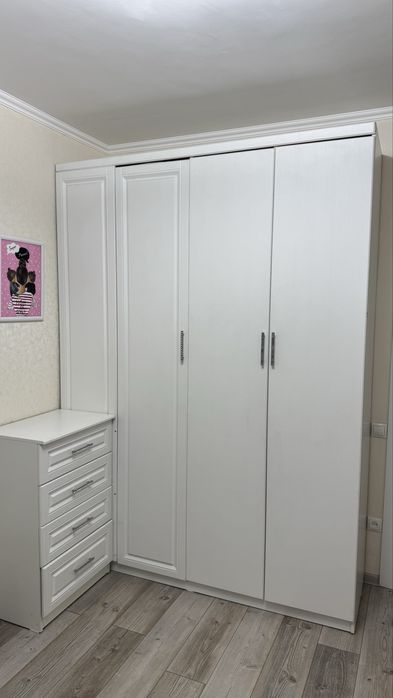 Продам шкаф с комодом б/у