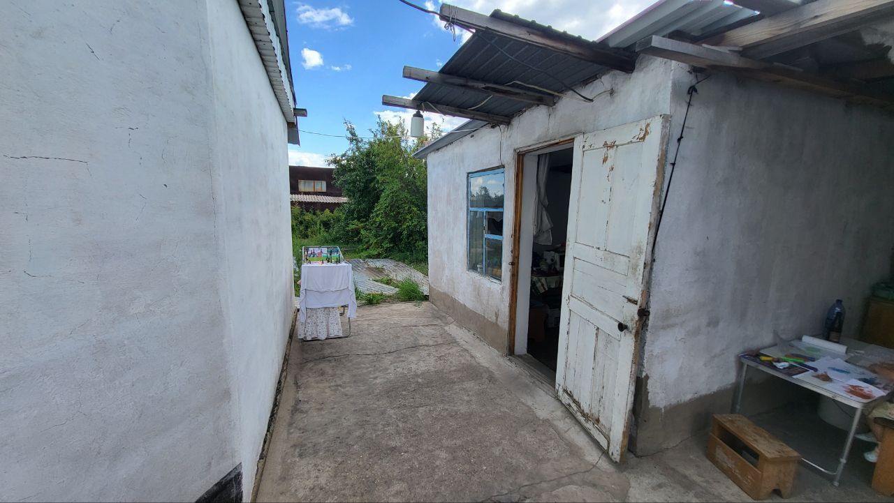 Продаётся дом п. Нура ,ул. Балабиева 38