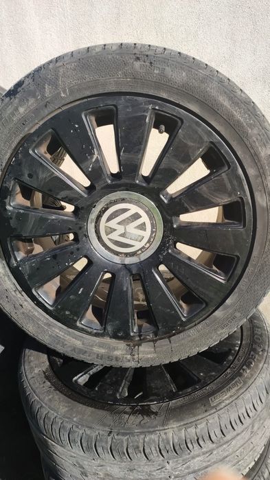 Set roti VW 235/45/ R 17 y