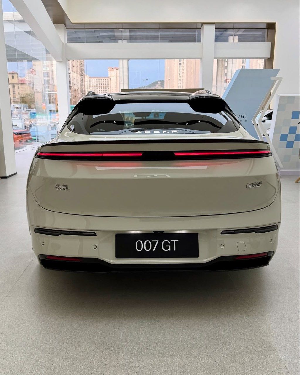 Zeekr 007 GT CIP