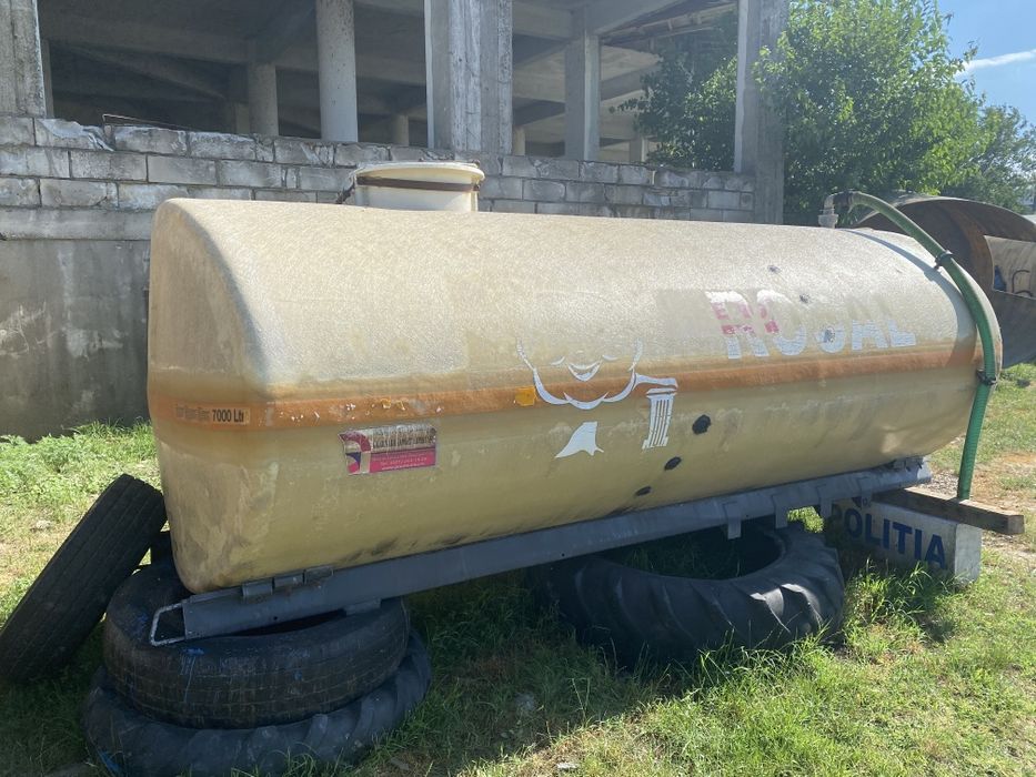 Vând Bazine din Fibra