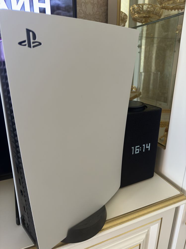 PS 5 почти новый