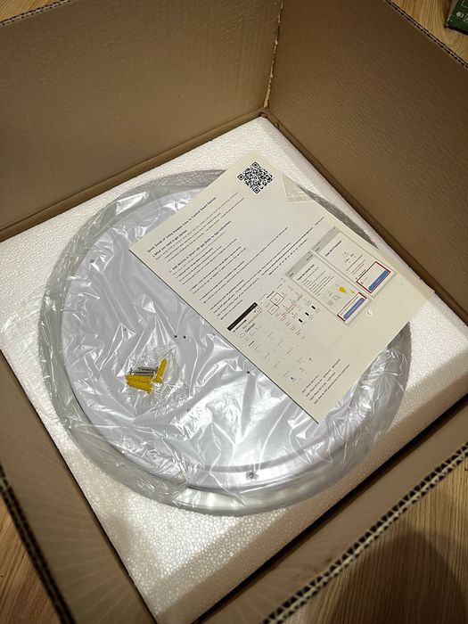 Lampă Led cu boxă incorporată