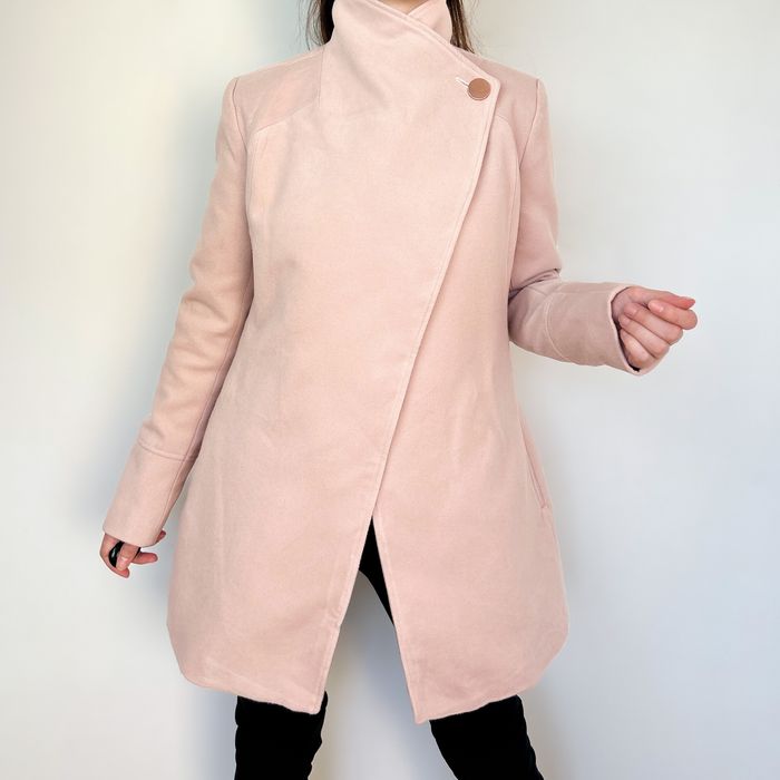 Бонбонесто палто Ally fashion