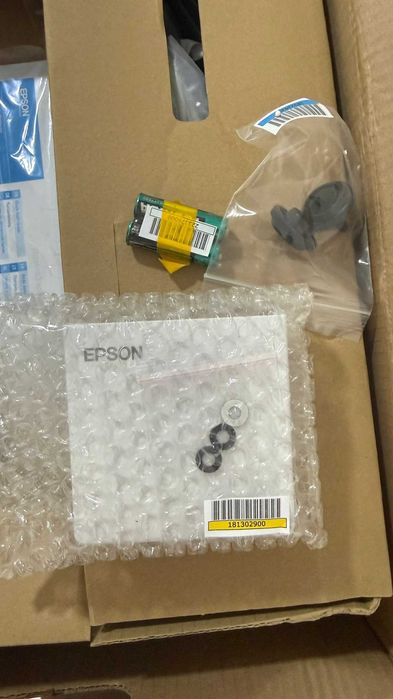 Proiector Full HD Epson EB-770FI Laser, 4100 lumeni