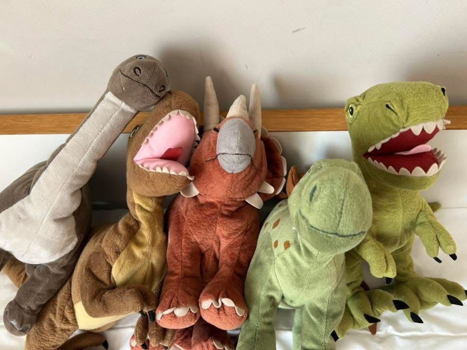 Колекция плюшени динозаври