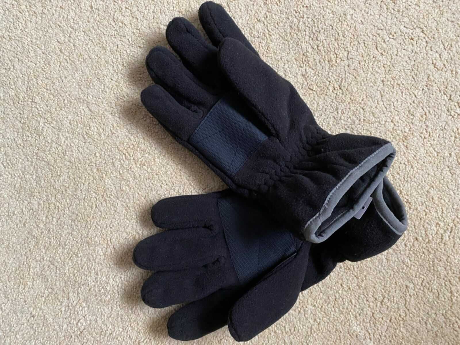 НОВИ зимни ръкавици GAP gloves M/L