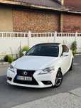 Vand Lexus is300h, hibrid, istoric complet in reprezentanta Toyota