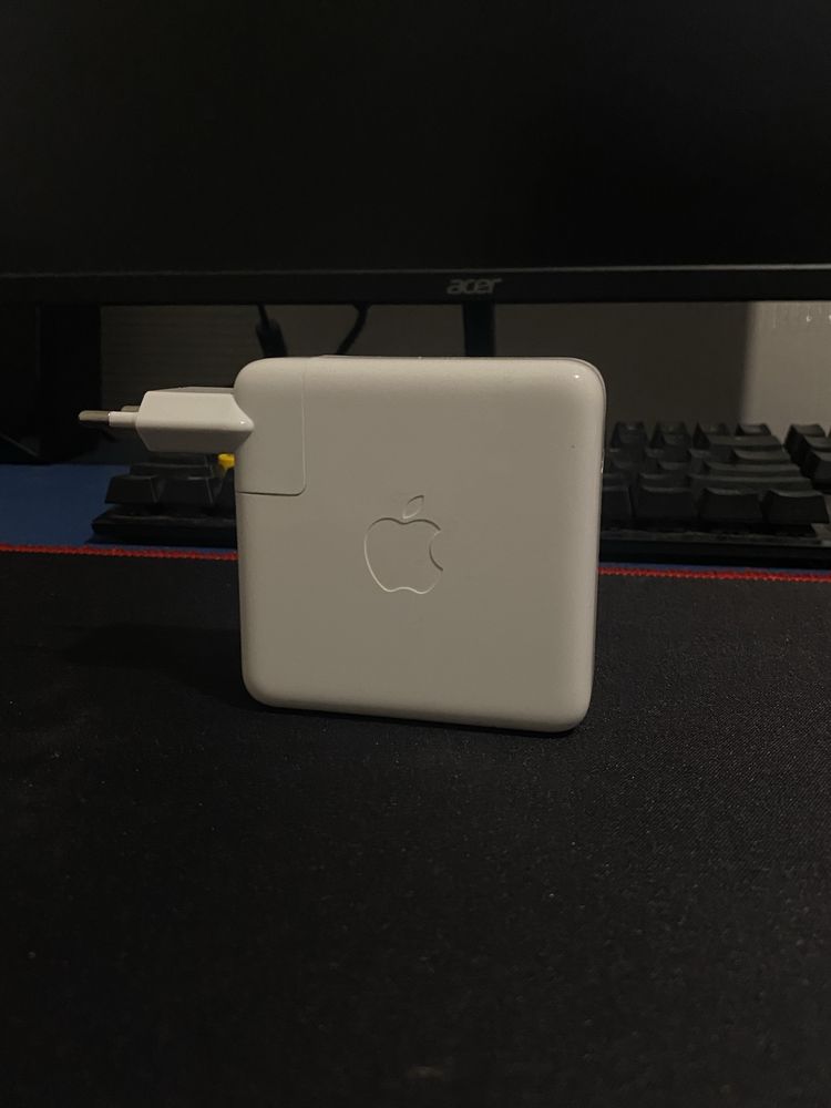 Зарядное устройства Apple 87w