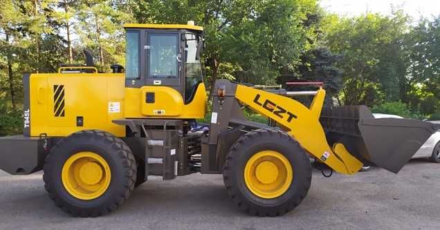 Фронтальный погрузчик LGZT T945L с фаркопом
