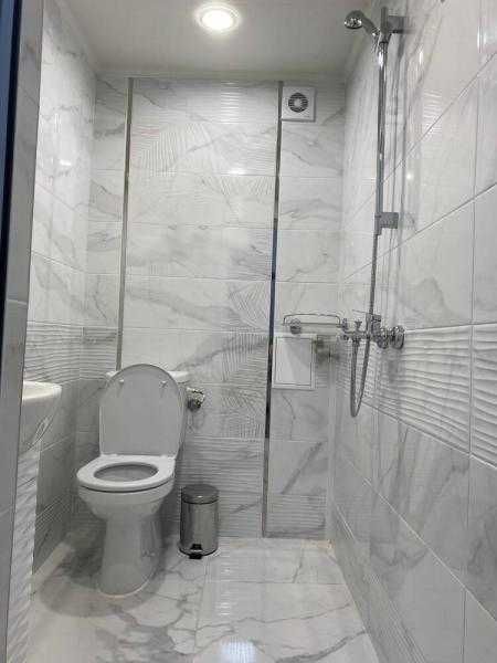 Дава се под наем Двустаен апартамент в Бургас, Център - 52 кв.м за 459 € - Снимка #5