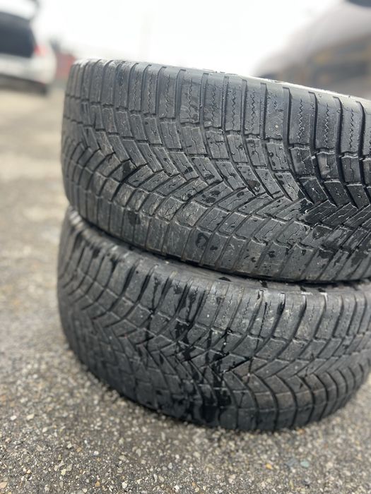 Всесезонни гуми 225/45/17 Brigestone DOT19 . Цената е за двете