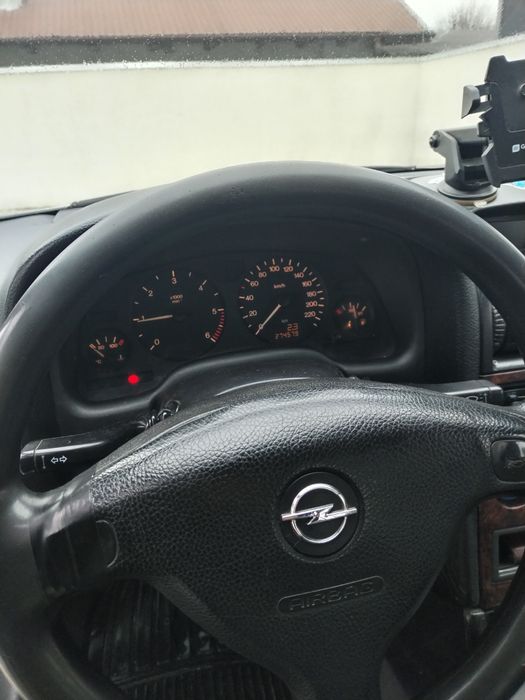Vând Opel  Astra g