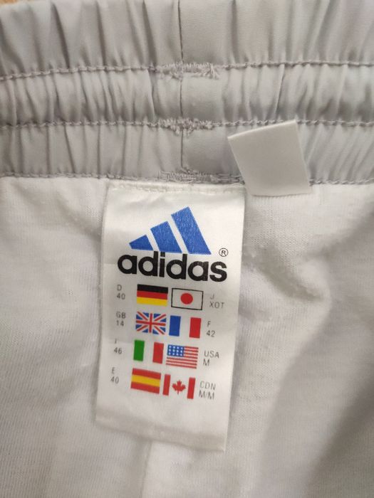 Pantaloni Adidas mărimea M