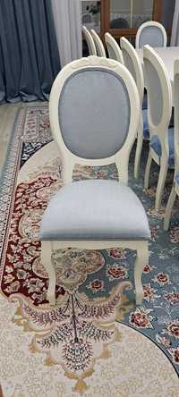 Столик, стулья  24 шт по 15000тг