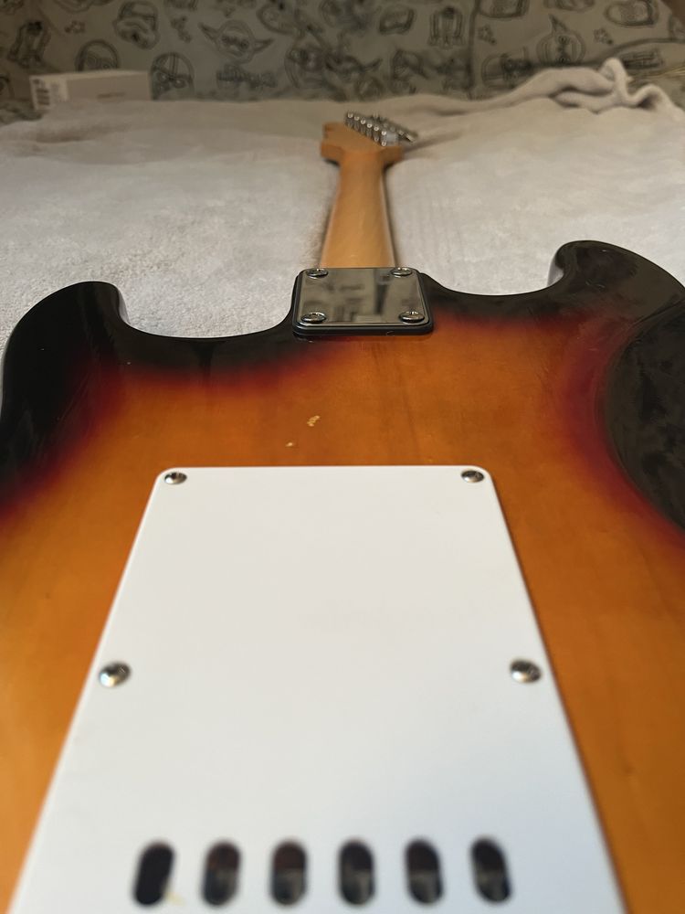 Ел. китара Campbell + кубе Fender shampion 20