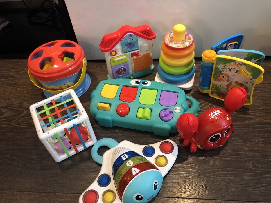 Детски играчки 12-18м