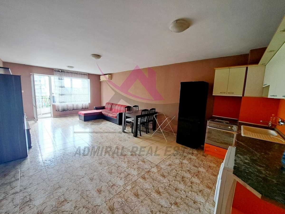 Дава се под наем Двустаен апартамент в Варна, Трошево - 96 кв.м за 350 € - Снимка #1
